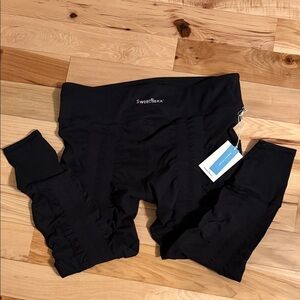 Sweetflexx Black Leggings - size 14